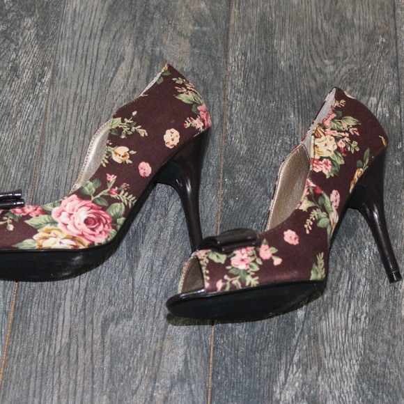 Qupid Ladies Brown Floral HIgh Heel Shoes - Picture 4 of 5
